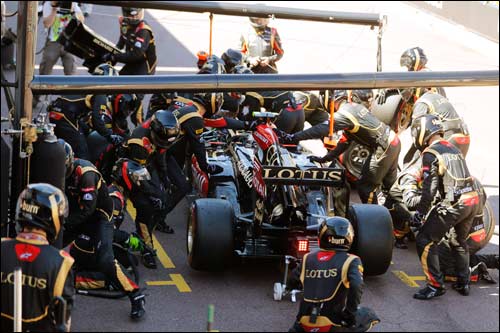 http://www.f1news.ru/userfiles/lotus-pit.jpg